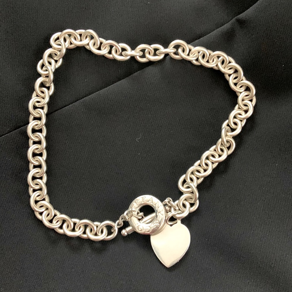 Tiffany & Co. Return to Tiffany heart toggle necklace.